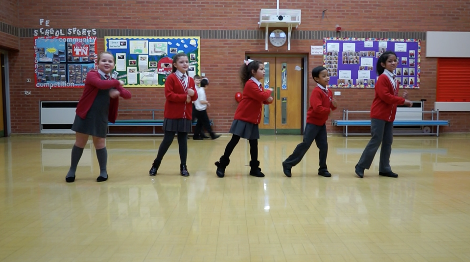 Diamond Hall - Year 3 line dancing routine